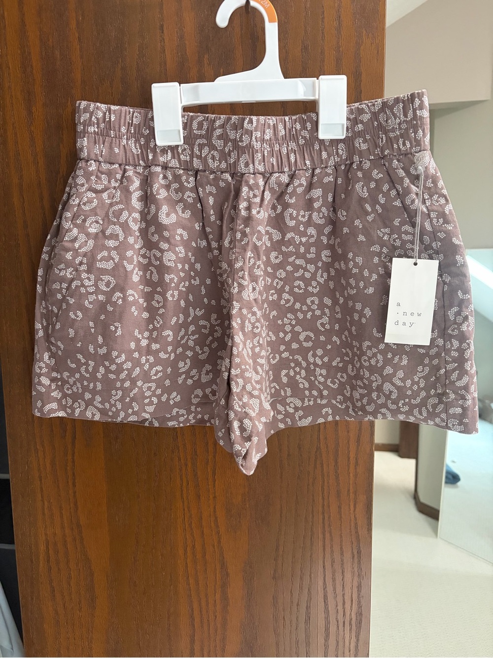 A New Day Leopard Print Elastic-Waist Shorts
NWT
Size - Small